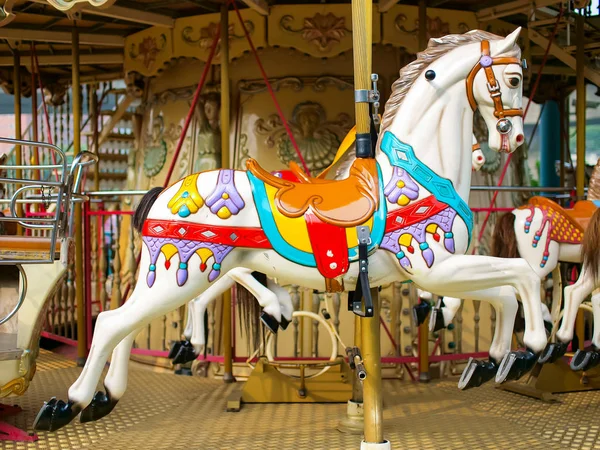 Caballo Carrusel Colorido Parque Temático —  Fotos de Stock