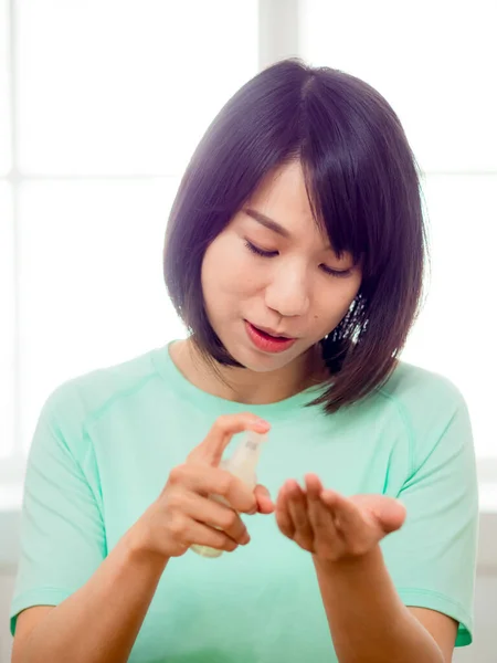 Mulher Asiática Cuidados Com Pele Imagem — Fotografia de Stock