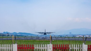 Taipei, Tayvan 'a uçak iniyor..