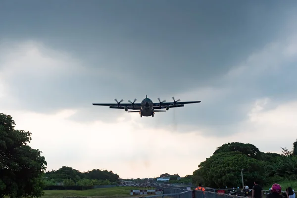 Airplane Landing in Taipei, Taiwan.