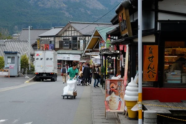 Yufuin Una Ciudad Turística Destino Popular Para Excursiones Autobús Japón — Foto de Stock