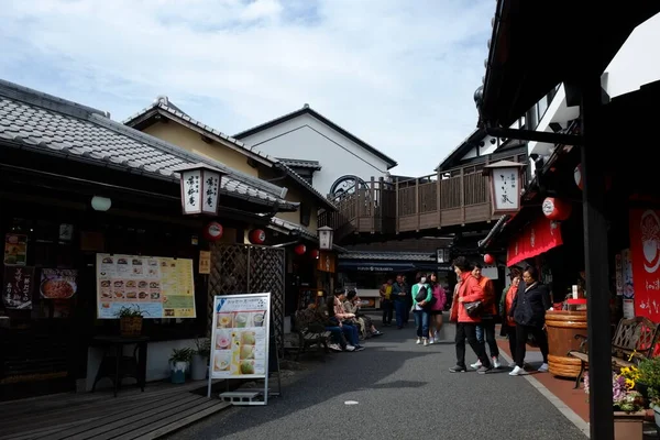 这是一个旅游胜地 也是在日本旅游的热门旅游胜地 — 图库照片