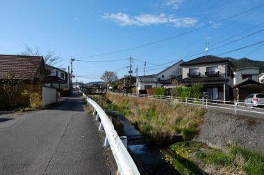 Kumamoto caddeleri Japonya, Kumamoto 'da ön cephe.