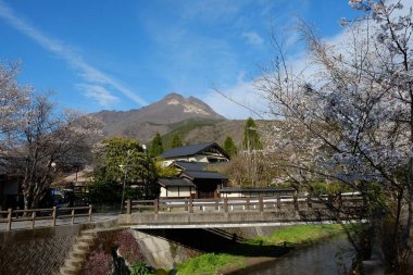 Kumamoto caddeleri Japonya, Kumamoto 'da ön cephe.