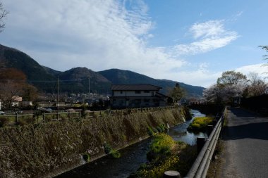 Kumamoto caddeleri Japonya, Kumamoto 'da ön cephe.