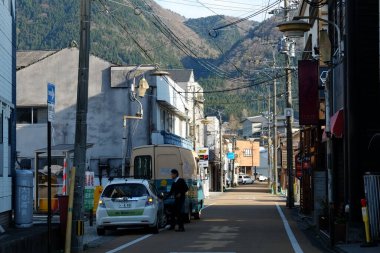 Kumamoto caddeleri Japonya, Kumamoto 'da ön cephe.