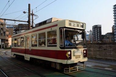 Kumamoto sokakları Japonya 'ya bakıyor