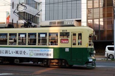 Kumamoto sokakları Japonya 'ya bakıyor