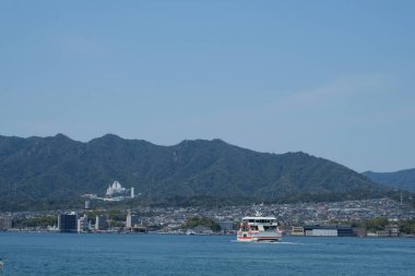 Japonya, Hiroşima 'da Itsukushima manzarası. Halk arasında Miyajima olarak bilinir..