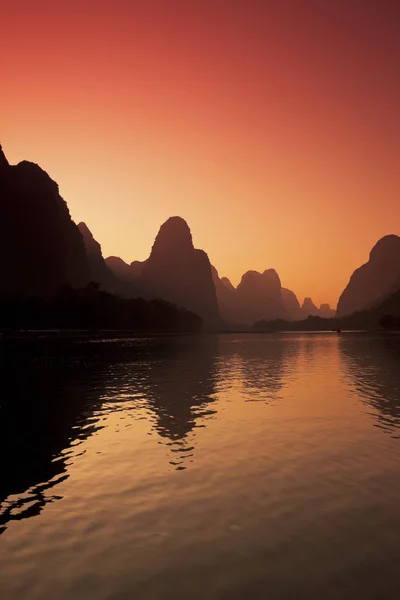 Guilin City Lijiang Rivier Bergen Sunset Light Yangshuo China Azië — Stockfoto