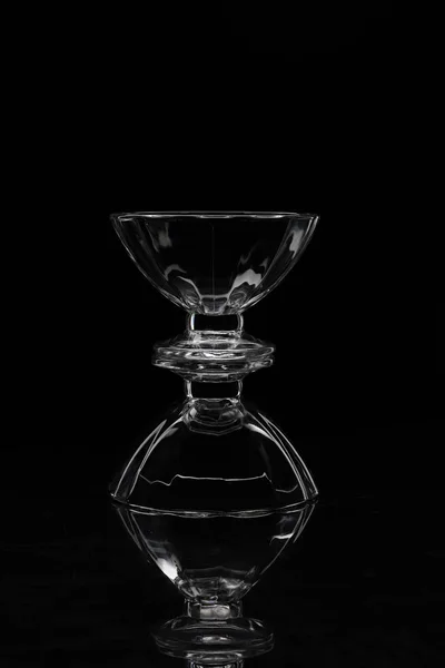 Two Transparent Glass Vases Top Each Other Black Background Reflection — Stock Photo, Image