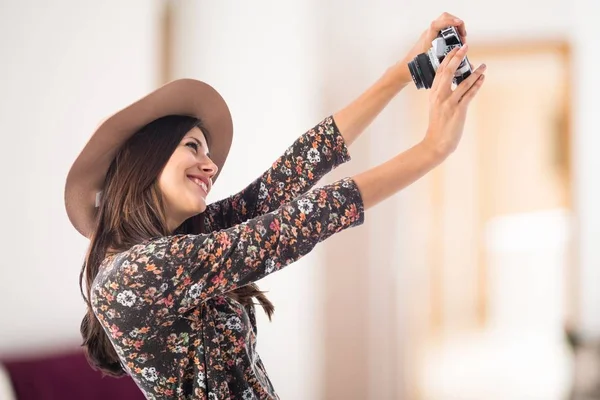 Donna Che Selfie — Foto Stock