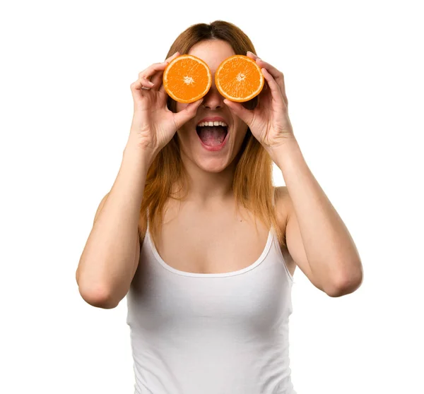 Loca Hermosa Chica Joven Con Rodajas Naranja Como Gafas —  Fotos de Stock