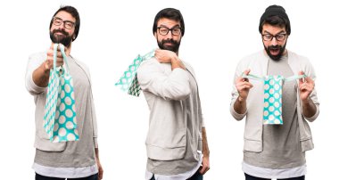 Hipster adam alışveriş çantası ile kümesi