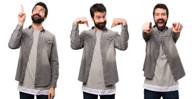 Aşağıyı kadar açık ve sakallı yakışıklı adam ayarla