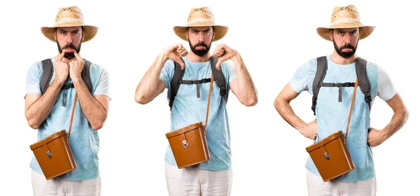 Conjunto Turista Engraçado Fazendo Mau Sinal — Fotografia de Stock