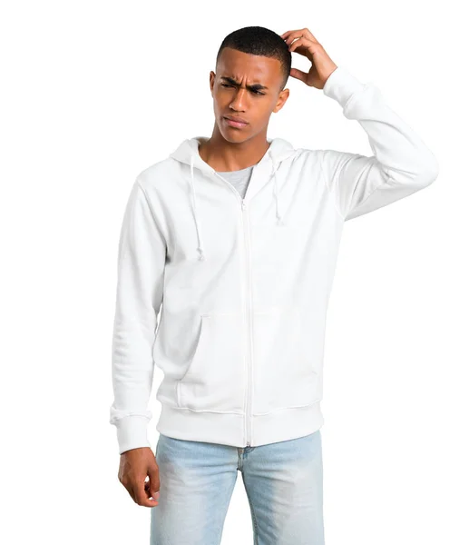 Jovem Pele Escura Com Camisola Branca Com Dúvidas Com Expressão — Fotografia de Stock