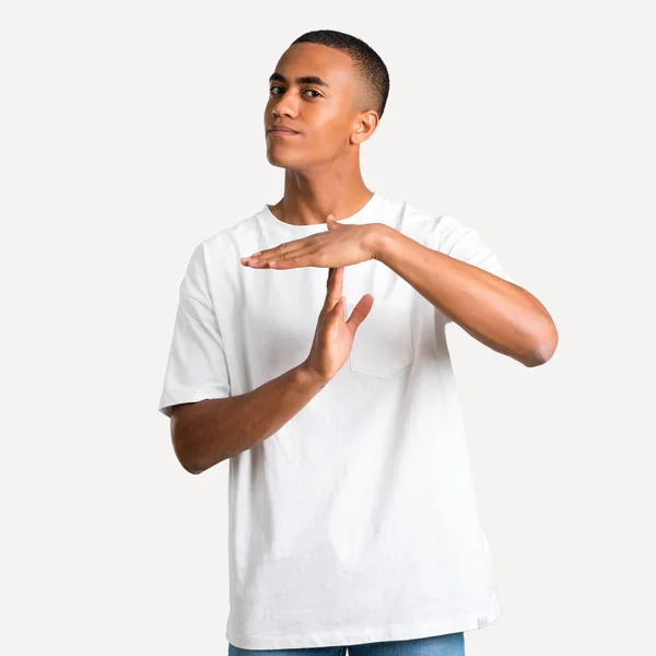 Jovem Afro Americano Homem Fazendo Parar Gesto Com Mão Para — Fotografia de Stock