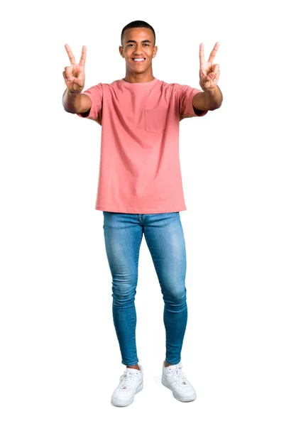 Jovem Afro Americano Homem Sorrindo Mostrando Sinal Vitória Com Ambas — Fotografia de Stock