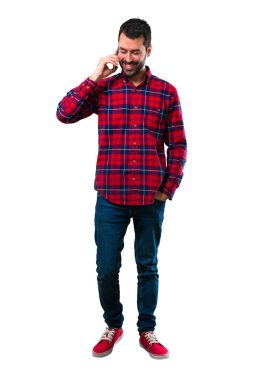 Cep telefonu kullaranarak yakışıklı adam