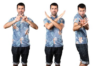 Yakışıklı adam hiç jest yapma çiçek forması ile ayarla