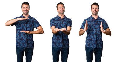 Esmer adam bir şey tutan kümesi