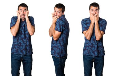 Korkmuş esmer adam kümesi