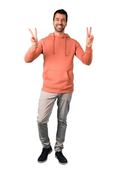 Cuerpo Completo Hombre Una Sudadera Rosa Sonriendo Mostrando Signo Victoria — Foto de Stock