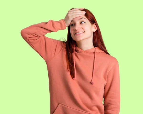 Young Redhead Girl Pink Sweatshirt Has Just Realized Something Has — Stock Photo, Image