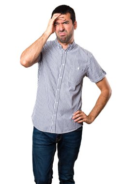 İzole beyaz arka plan üzerinde yorgun yakışıklı adam