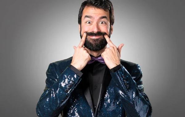 Hombre Guapo Feliz Con Chaqueta Lentejuelas Sobre Fondo Gris —  Fotos de Stock