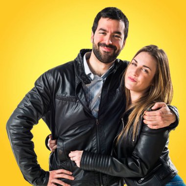 Arkadaş grubu siyah deri ceket