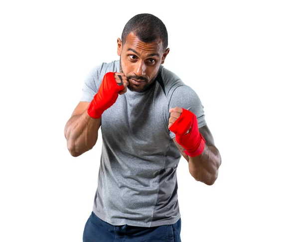 Сильный Спортсмен Боксерскими Кассетами Сражается Изолированном Белом Фоне — стоковое фото