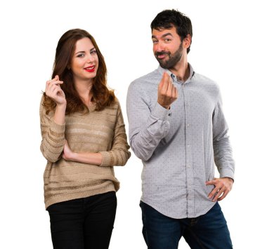 Genç çift yapım para hareketi