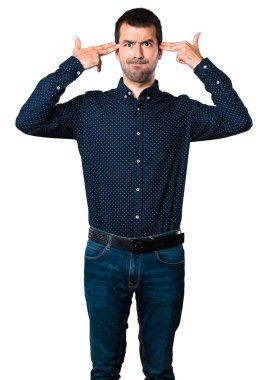 Yakışıklı adam intihar jest yapma beyaz arka plan izole