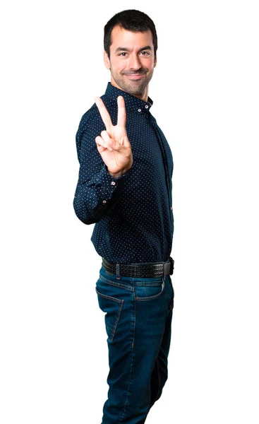 Hombre Guapo Contando Dos Sobre Fondo Blanco Aislado — Foto de Stock