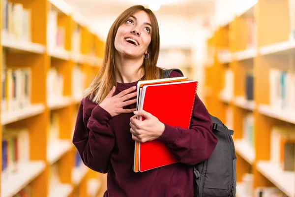 Estudante Mulher Apaixonada Fundo Desfocado — Fotografia de Stock