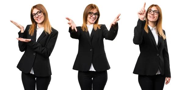 Conjunto Joven Mujer Negocios Presentando Algo — Foto de Stock