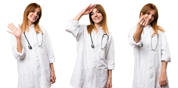 Conjunto Jovem Médico Mulher Saudando — Fotografia de Stock