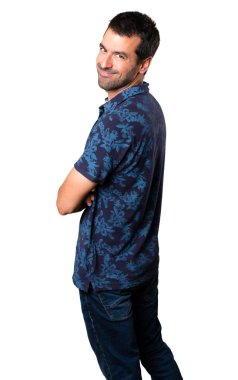 Esmer adam kollarını ile beyaz arka plan üzerinde çarpı işareti