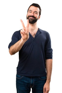 İki sayım sakallı yakışıklı adam