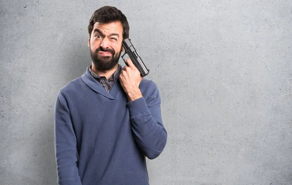 Bonito Morena Homem Com Barba Cometa Suicídio Fundo Texturizado — Fotografia de Stock