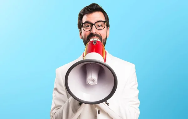 Brunette Man Met Bril Met Een Megafoon Kleurrijke Achtergrond — Stockfoto