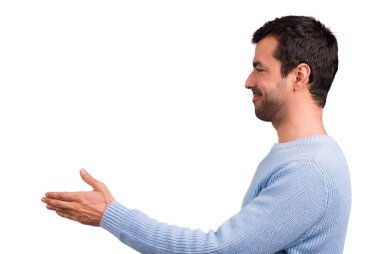 İyi bir anlaşma sonra yakışıklı adam el sıkışma