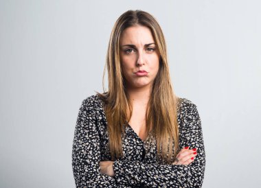 Genç ve sarışın İspanyol kadın