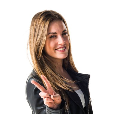 zafer jest yapıyor kadın