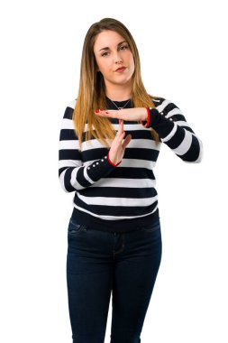 Sarışın youn kız yapma dur jest eliyle