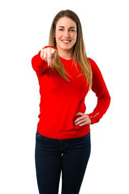 Sarışın genç kadın puan parmak sana