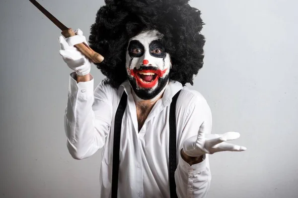 Tueur Clown Avec Couteau Faisant Geste Surprise Sur Fond Texturé — Photo