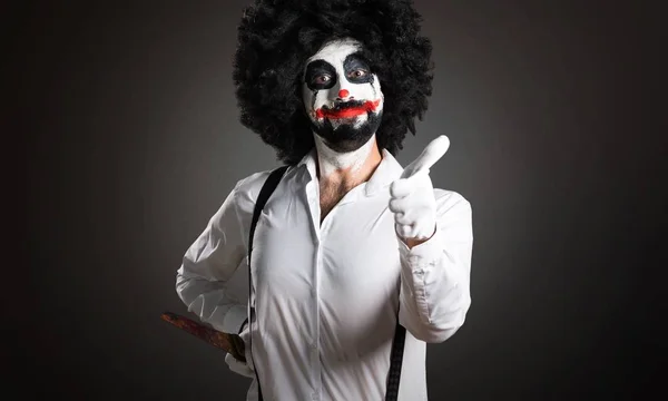Killer Clown Mit Messer Mit Daumen Nach Oben Auf Strukturiertem — Stockfoto